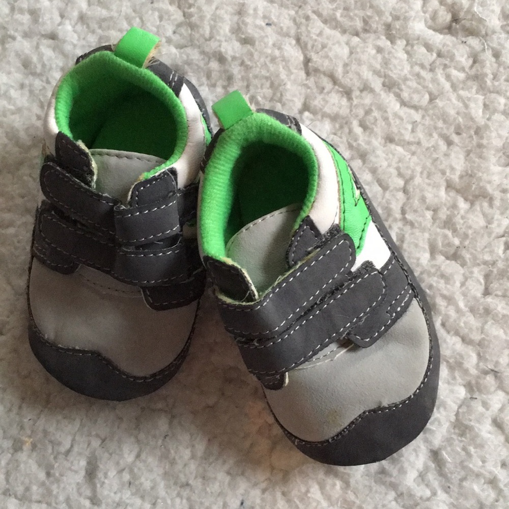 Child of mine Green Gray White Crib shoes 3-6 m